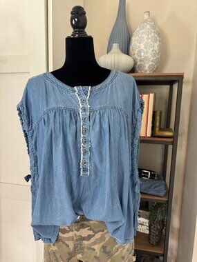 We The Free Blue 1/2 Button Top with Adjustable Armholes - Size S